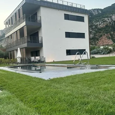 Casa 32 Daire Torbole Sul Garda